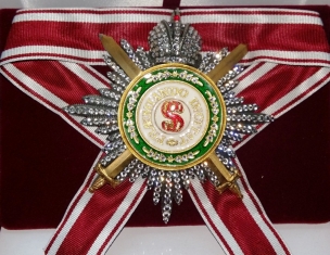Звезда ордена Святого Станислава (с мечами, с короной, с хрусталем)