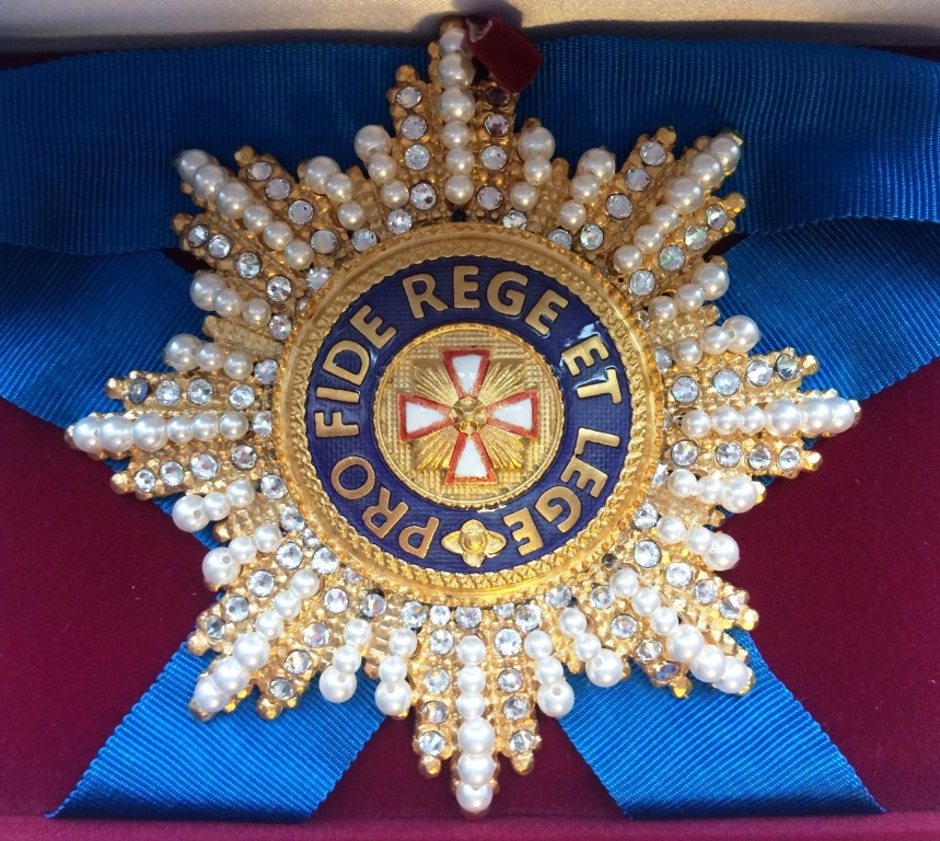 Звезда орден Белого орла (с хрусталём и жемчугом swarovski)